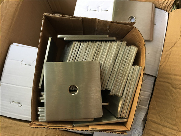 अनुकूलित सुपर डुप्लेक्स s32205 (f60) स्टेनलेस स्टील वर्ग प्लेट वॉशर / फास्टनर