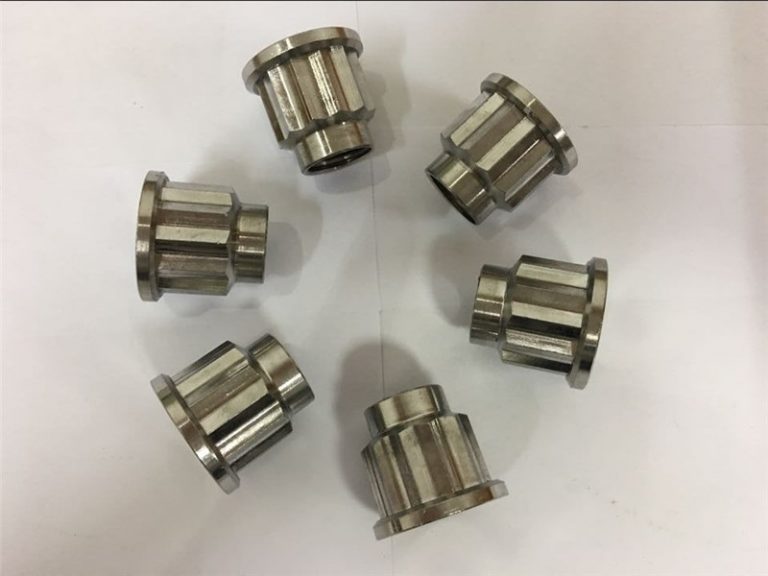 १२ पोइन्ट नट